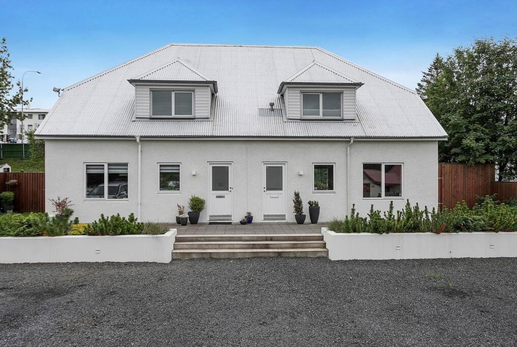 Entire House In A Quite Area Villa Reykjavik Exterior photo